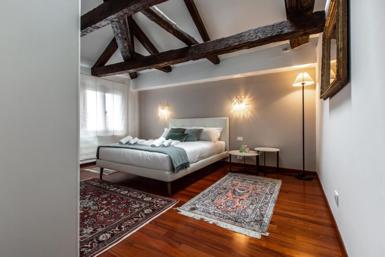 Appartamento San Pantalon Luxury Penthouse R&R Venezia Esterno foto