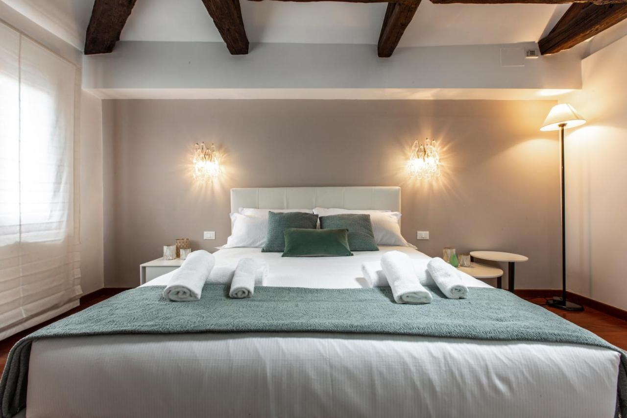 Appartamento San Pantalon Luxury Penthouse R&R Venezia Esterno foto